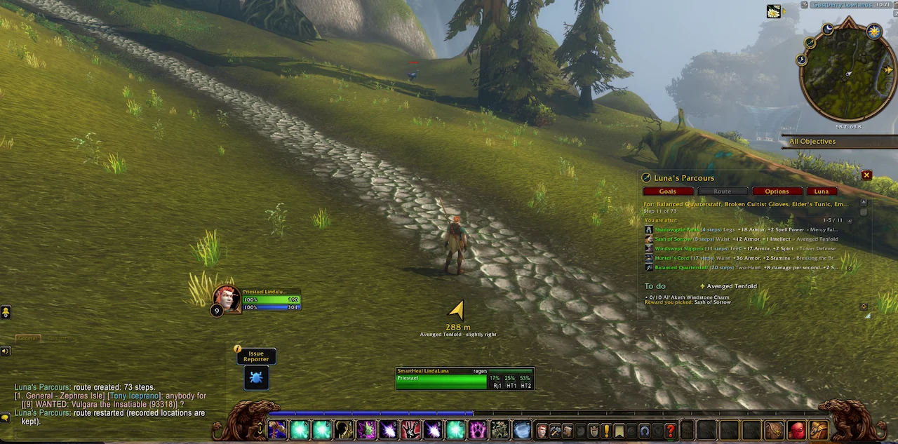 In game: the Luna's Parcours window kept small, with only the goals and the current step, while the arrow leads the way